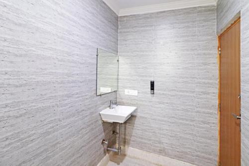 Koupelna v ubytování Hotel Trendy Residency - Couple Friendly Hotel