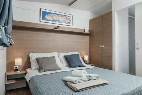 Giường trong phòng chung tại San Antonio 2 mobile homes