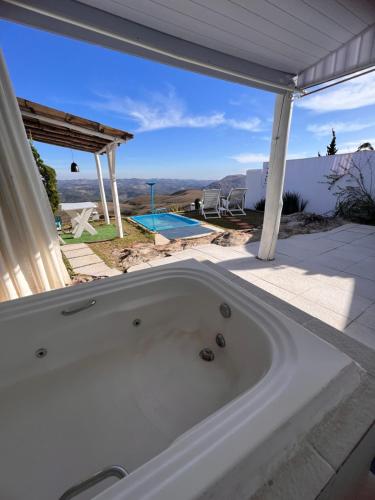 Nespecifikovaný výhled na hory nebo výhled na hory při pohledu z bed and breakfast