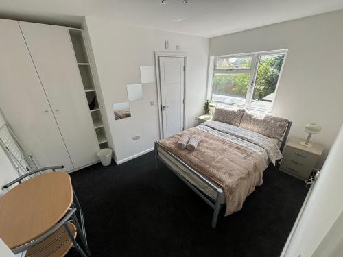 Postel nebo postele na pokoji v ubytování Self Contained Rooms in Cambridge