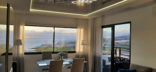 Ocean View Apartment in Club Paraiso, PP139