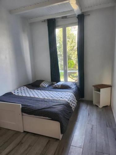 Photo de la galerie de l'établissement Appartement cosy à Villeneuve-Saint-Georges 33 m² avec plancha, à Villeneuve-Saint-Georges
