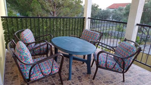 Fotografie z fotogalerie ubytování Apartments Villa-G Lustica v destinaci Tivat