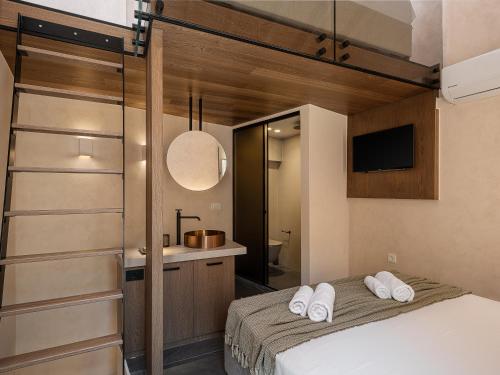 Monk Residence 27 - Stylish Old Town Retreat