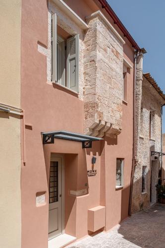 Monk Residence 27 - Stylish Old Town Retreat
