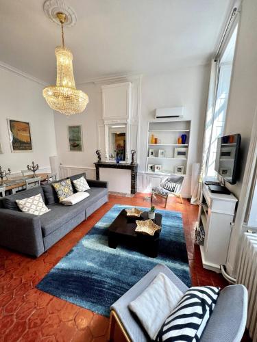 SUNNY , terrasse, climatisation, centre ville