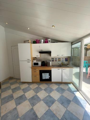 Photo de la galerie de l'établissement Le Pacha - Piscine - 2p - Reve au Mans, à Spay