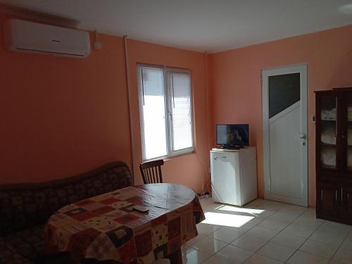 Къща бунгало Градината