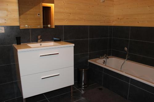Un baño de Le Chalet d'Ulysse