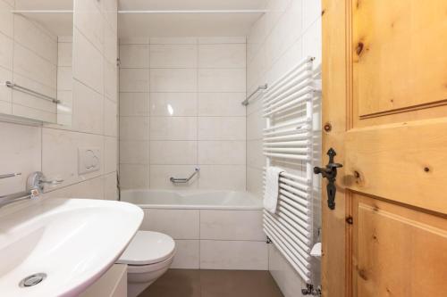 Charming Studio facing Piz Rosatsch photo 3