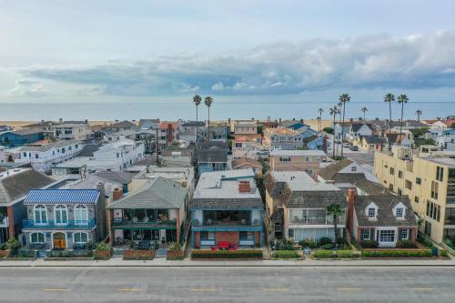 an aerial view of a city with houses at 925 W Bay Ave in Newport Beach