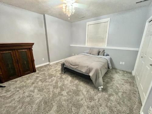 Gallery image of Vast Family Home- VIEWS pool table private in Pocatello