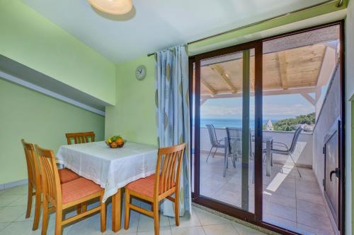 Apartments with a parking space Losinj, Losinj - 23418
