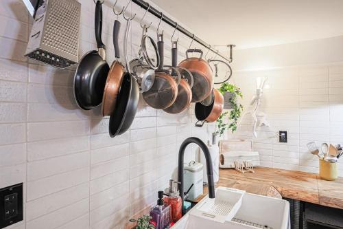 トロントにあるSpa Oasis in Toronto's Heart-Free Parking! and Pet Friendlyのギャラリーの写真