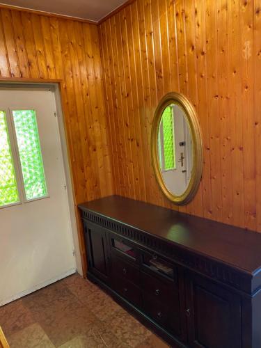 Luxury 3 BR Vila in a forest 10min drive from city center 1025 Budapest, Ruthén út 11 kép - 3