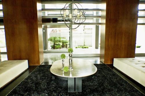 Giường trong phòng chung tại Arribo Buenos Aires Apartments San Telmo