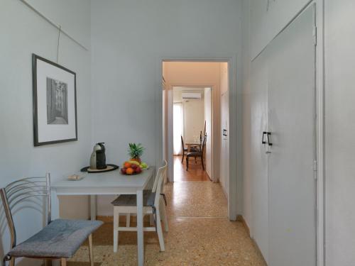 Cozy Flat in Pangrati, 100 Mbps, Steps from Metro