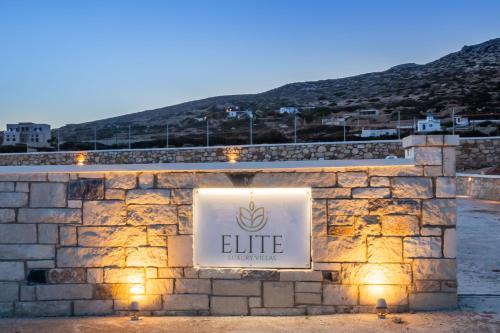 Foto dalla galleria di Elite Luxury Villas ad Afiartis