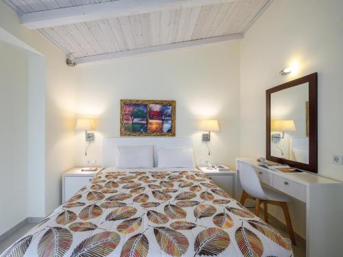 Gallery image of Elpiniki Luxury Apartments in Nea Potidaea