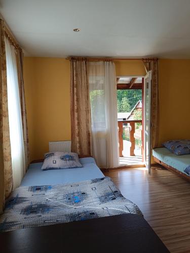 Bieszczadzkie Spanie Cisna 9