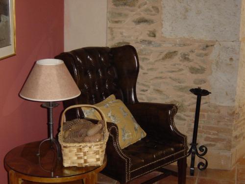 Casa Rural La Torrecilla con PISCINA PRIVADAにあるシーティングエリア