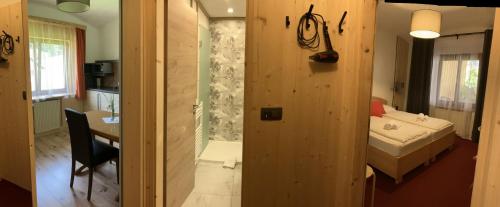 Ένα μπάνιο στο Apartments Pri Boštjanovcu