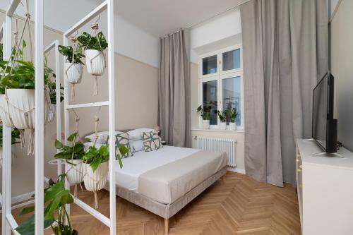 Apartment with balcony - Rejtana 10