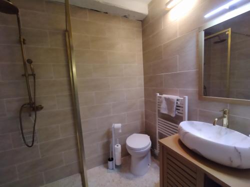Ένα μπάνιο στο Le Pressoir chambres d'hôtes