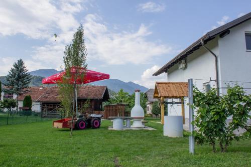 Κήπος έξω από το Hanzi Holiday Home