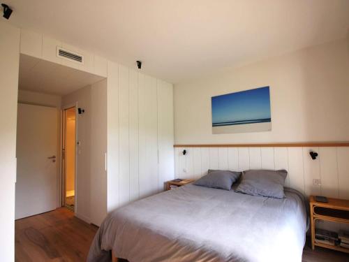 Photo de la galerie de l'établissement Villa rénovée avec piscine chauffée, proche plage, idéale famille et amis - FR-1-736-36, à Lège-Cap-Ferret