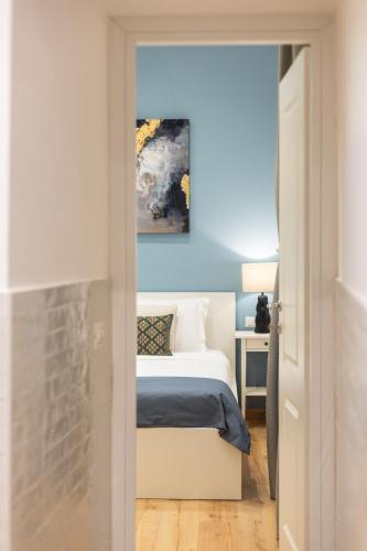 Trevi Fountain Boutique Apartment