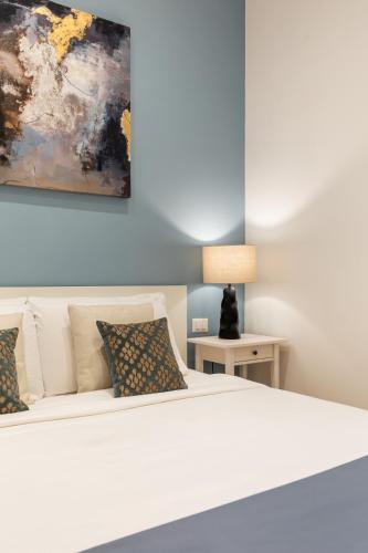 Trevi Fountain Boutique Apartment