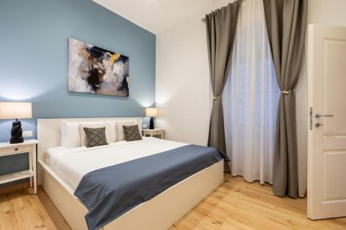 Trevi Fountain Boutique Apartment