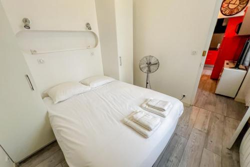 Photo de la galerie de l'établissement Terrasse ombragée avec vue, Quartier des Artistes, à Avignon