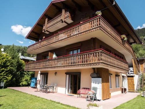 Chalet spacieux à Châtel - 3 chambres, 9 personnes, parking dispo