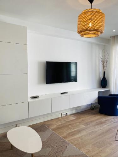 LE MIOLLIS - CENTRAL et CONFORT - WIFI- prés tansports en commun et commerces