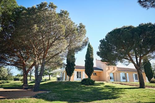 Villa à la Campagne Avec Piscine et Terrain de Pétanque à 10 Minutes de Toulouse