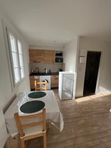 Studio Intra-Muros idéal festivalier Climatisé