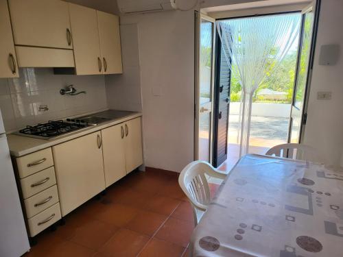 Η κουζίνα ή μικρή κουζίνα στο Residence Dolce Far Niente