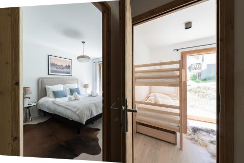 SUNNY MEGEVE - Luxury Flat with services photo 2