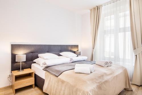 Old Town Apartments - B19