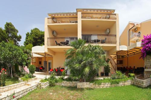 Φωτογραφία από το άλμπουμ του Apartments Edita & Robert σε Lokva Rogoznica