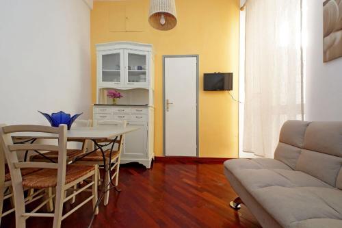 1 Bd With Balcony San Giovanni by Halldis