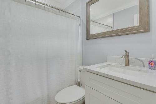 Ένα μπάνιο στο Sailfish Suites - 12 - waterfront lodging