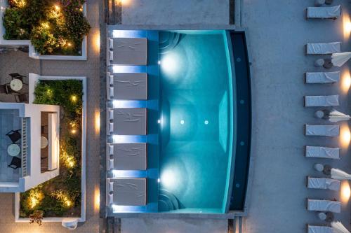 Bazén v ubytování Agnadi Hotel nebo v jeho okolí
