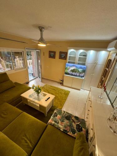 Super terrace Levante front line Apartment Los Ranchos self check-in, free parking