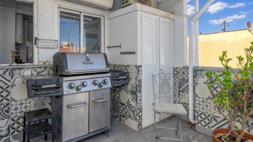 Sunny Serenity 200m from Beach
