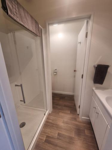 Un baño de Lewis Pass Motels