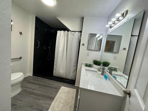 Koupelna v ubytování Vilas em Seven Dwarfs - 3 Quartos - 20 min disney