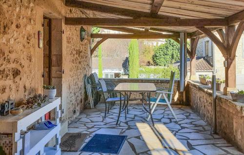 Μπαλκόνι ή βεράντα στο Awesome Home In Cenac-Et-Saint-Julien
